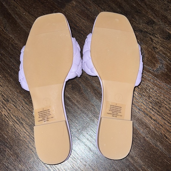 Lilac woven sandals. so comfortable but never worn. Target brand - Picture 2 of 2